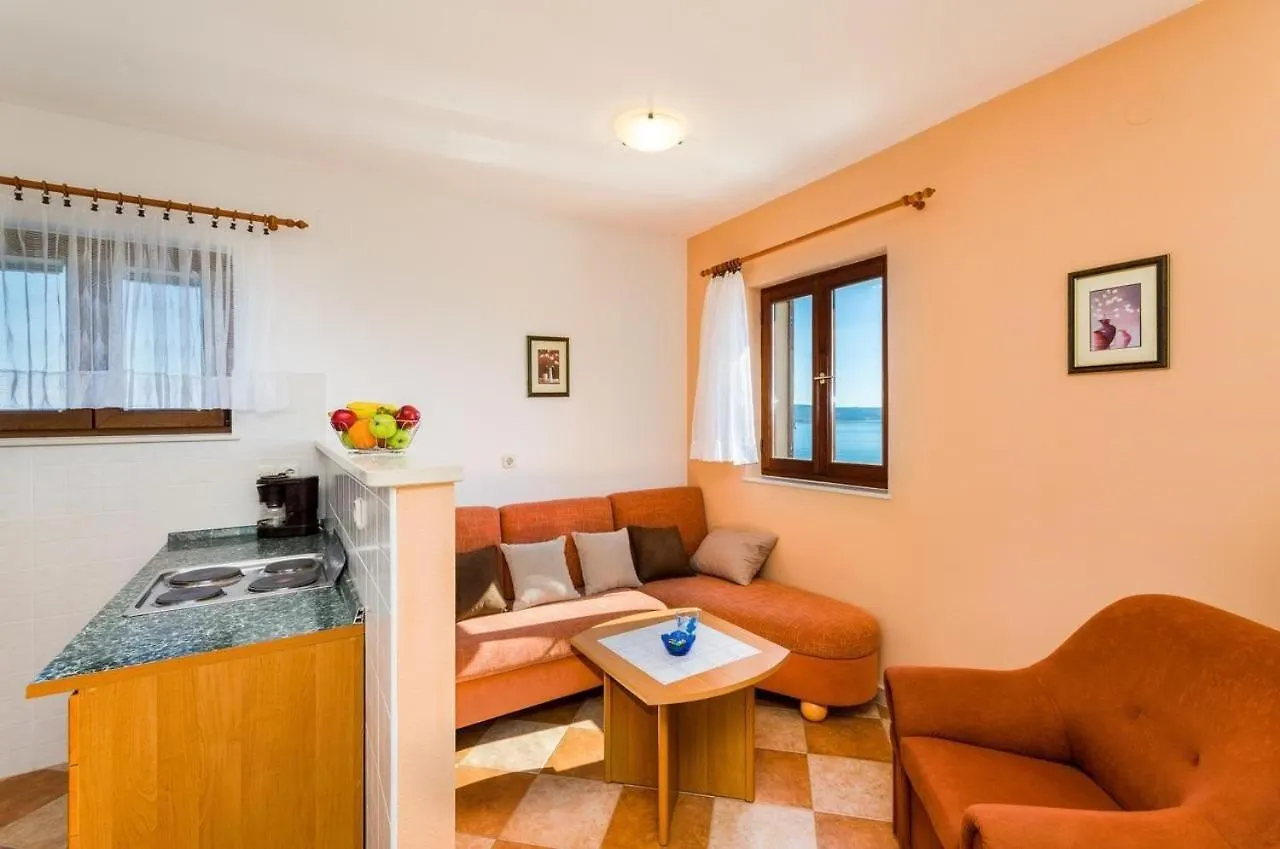Two-Bedroom Apartment Crikvenica 5 Dramalj