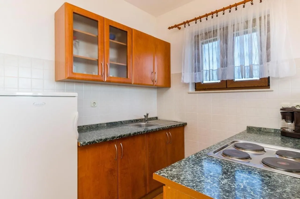 Two-Bedroom Apartment Crikvenica 5 Dramalj Croatia