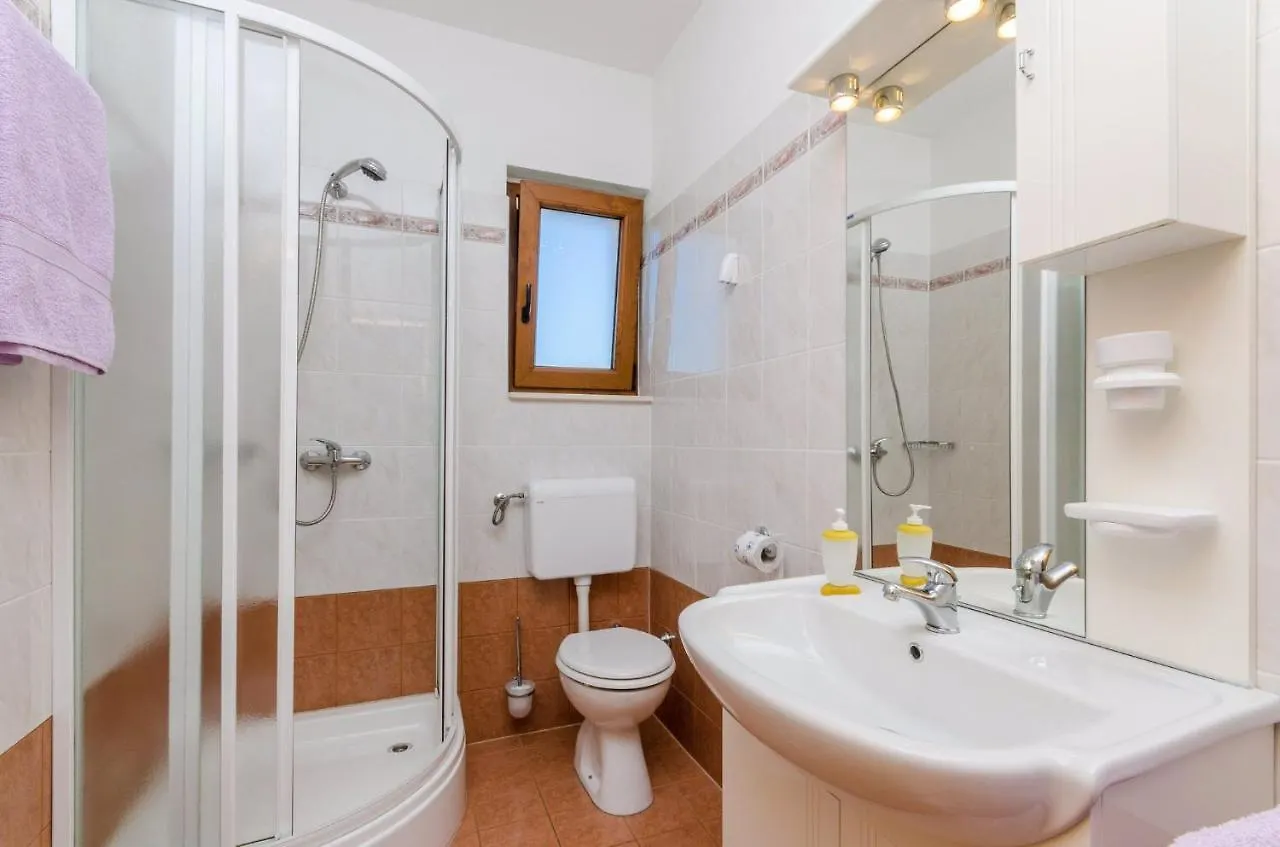 Two-Bedroom Apartment Crikvenica 5 Dramalj